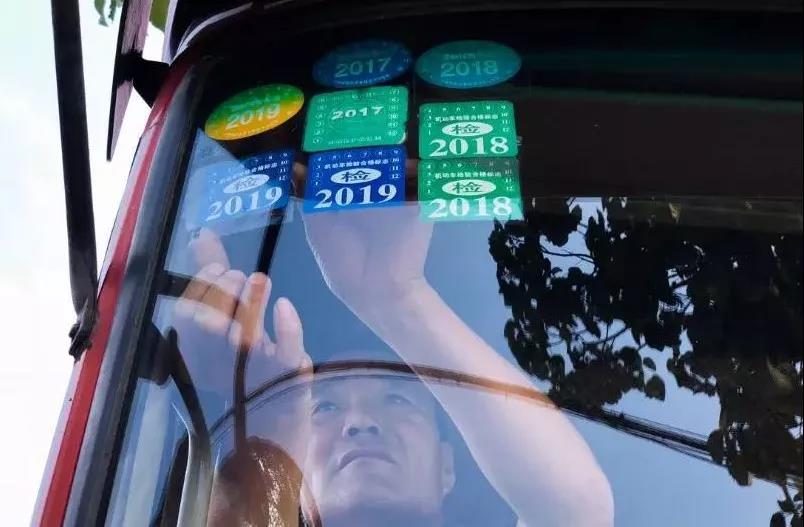 1544683618956379.jpg 03.jpg